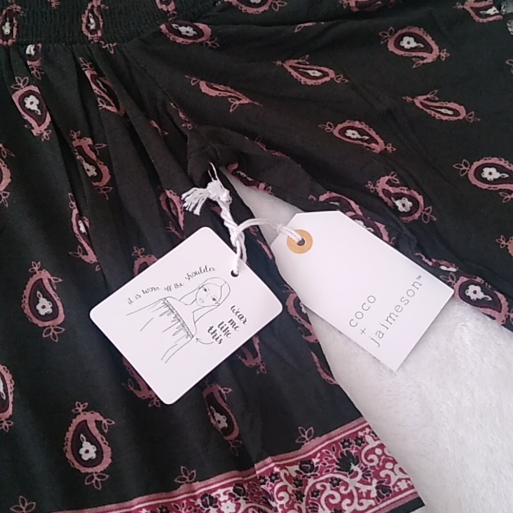 Coco + Jaimeson Off the Shoulder Top - Picture 3 of 8